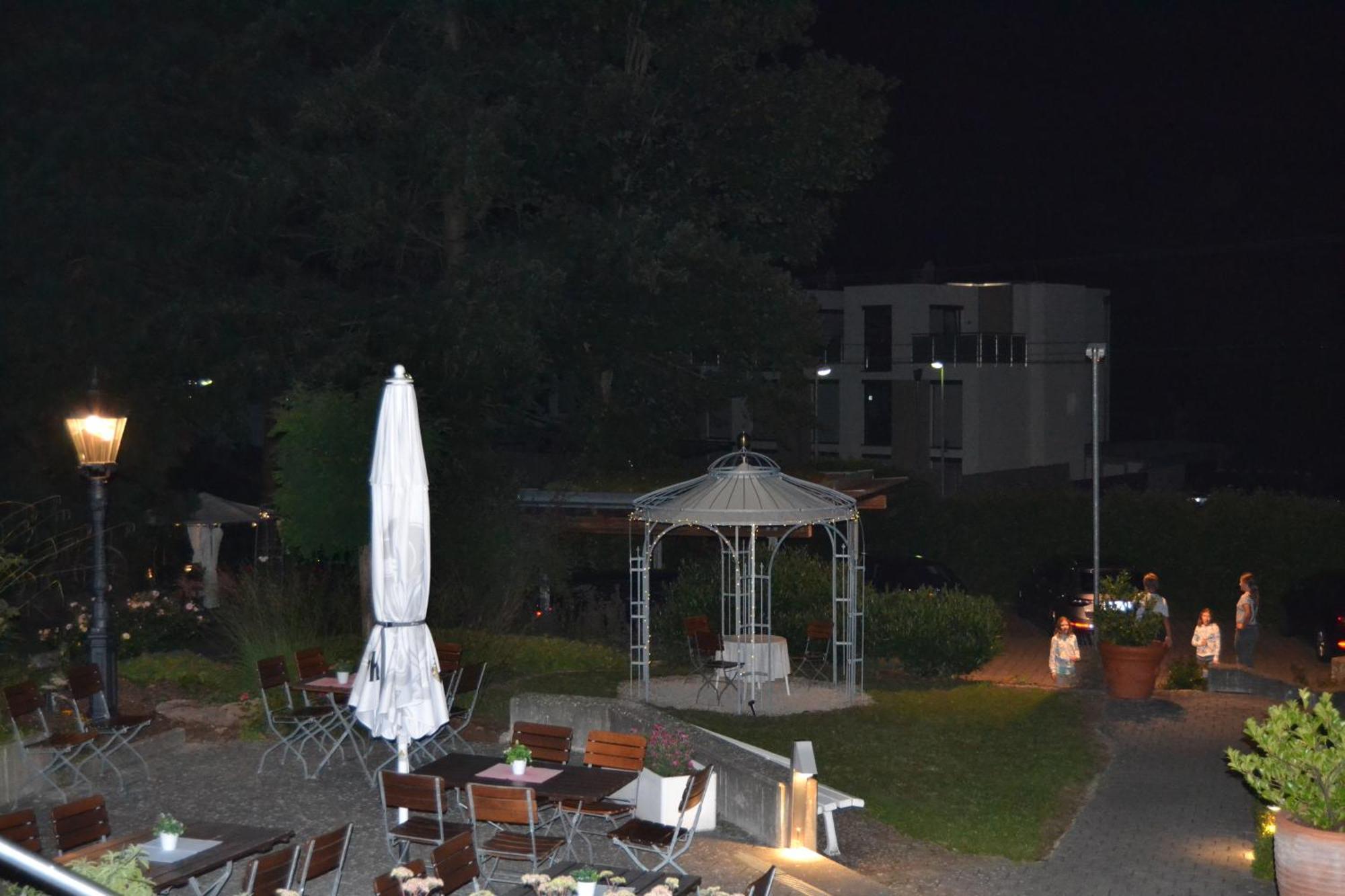 Hotel-Restaurant Weinhaus Steppe Waldbronn Exterior foto