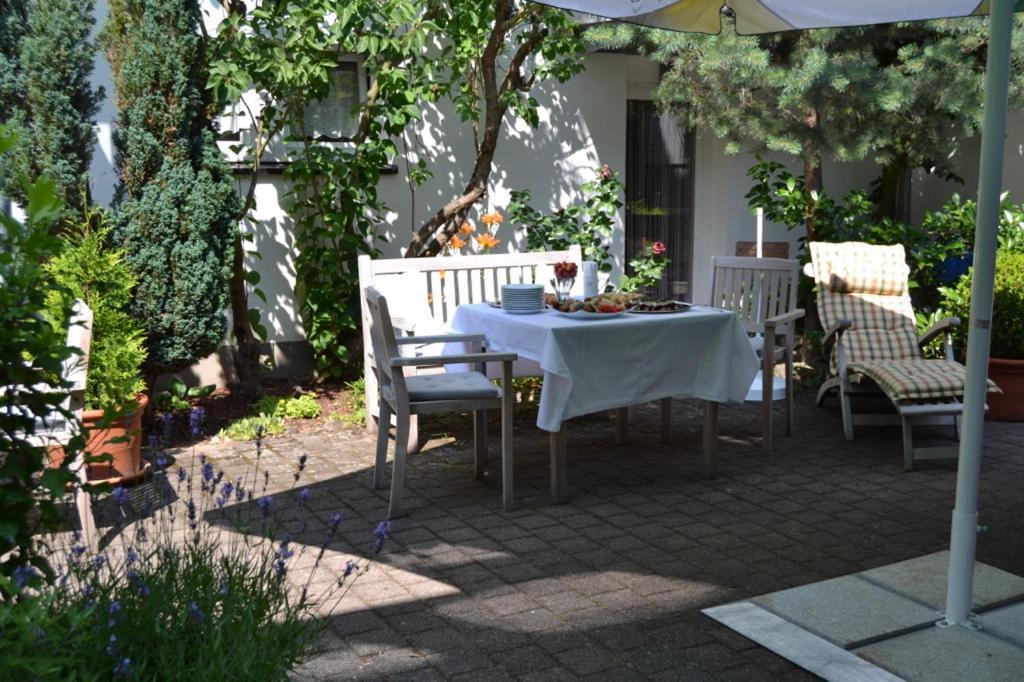 Hotel-Restaurant Weinhaus Steppe Waldbronn Exterior foto