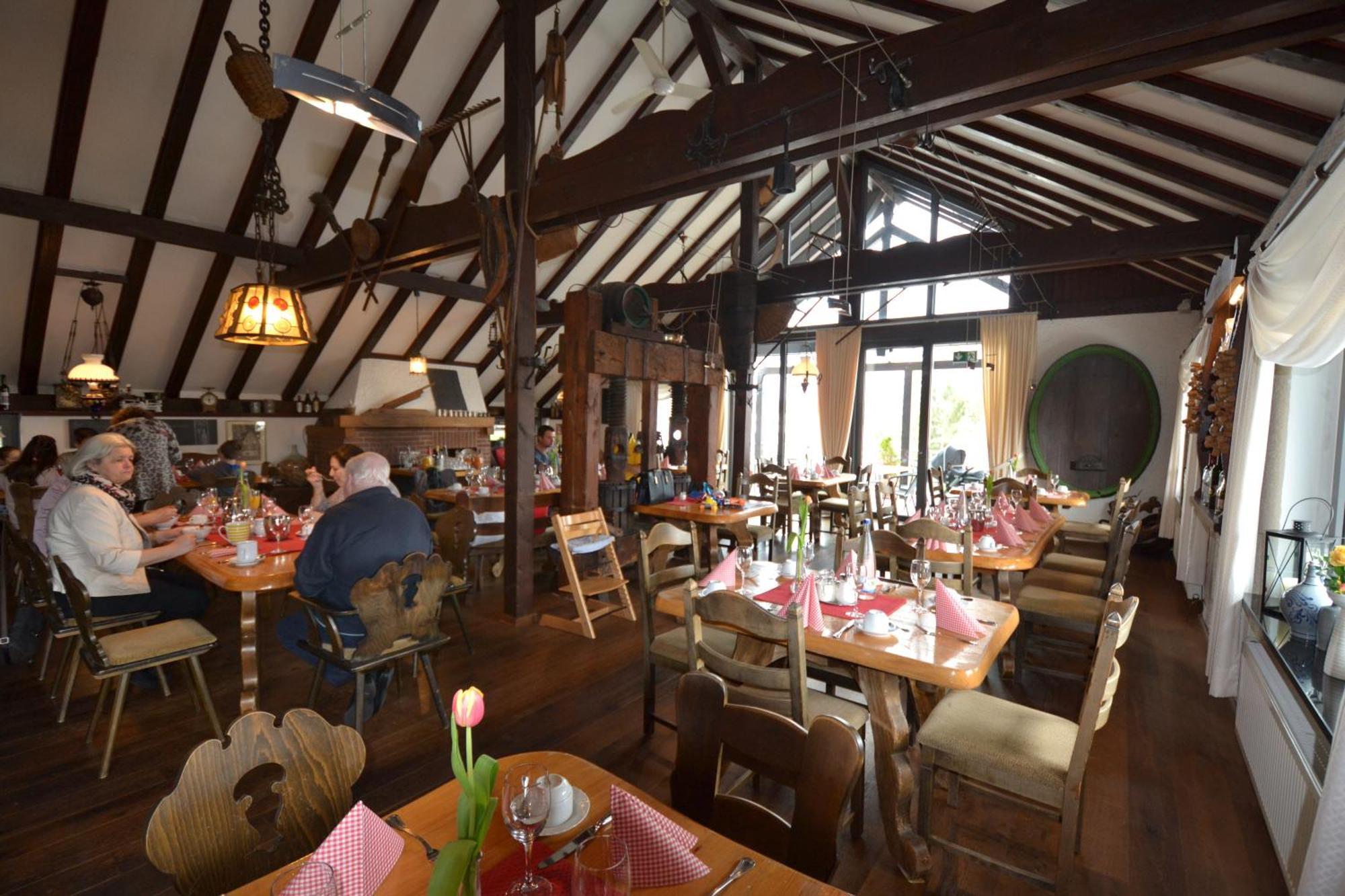 Hotel-Restaurant Weinhaus Steppe Waldbronn Exterior foto