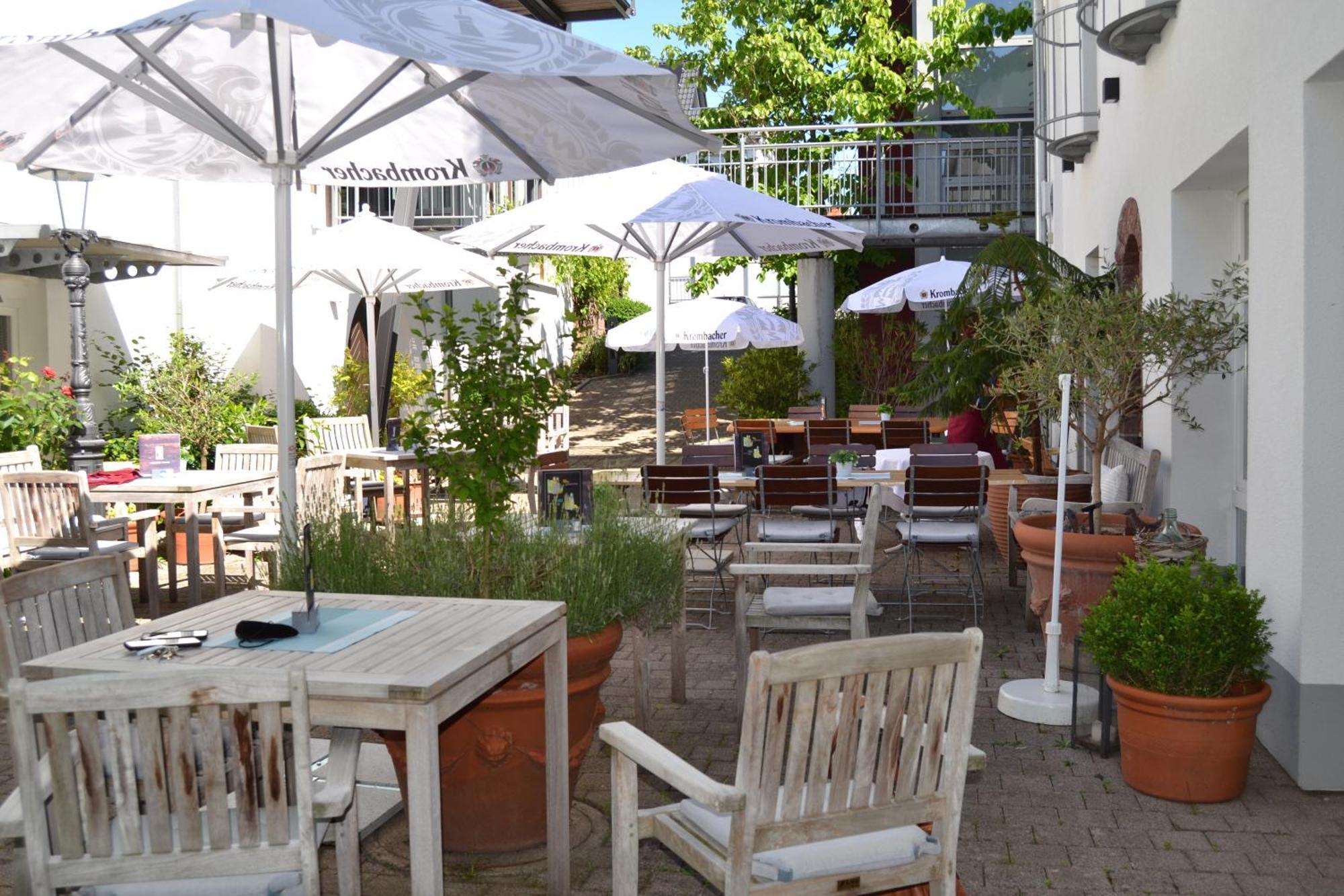 Hotel-Restaurant Weinhaus Steppe Waldbronn Exterior foto