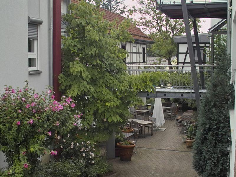 Hotel-Restaurant Weinhaus Steppe Waldbronn Exterior foto