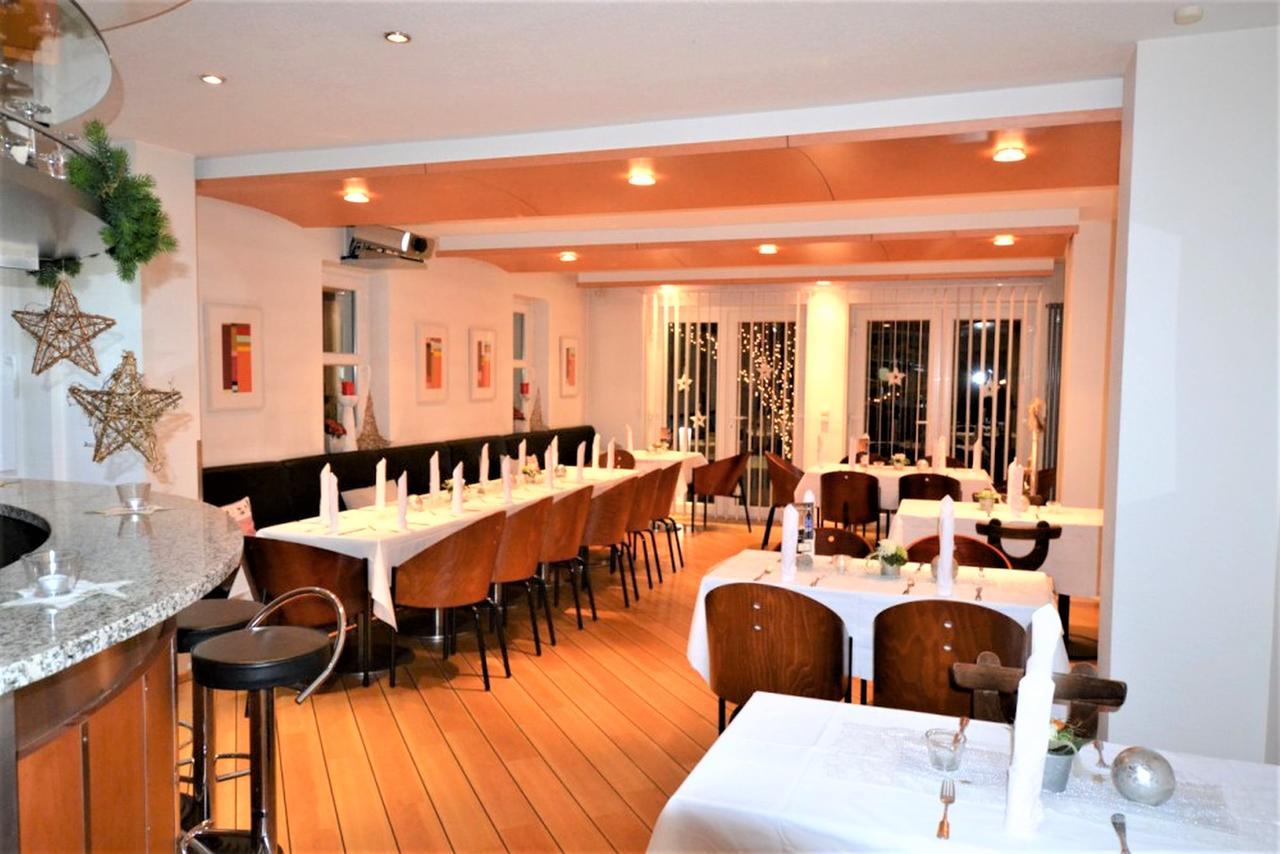 Hotel-Restaurant Weinhaus Steppe Waldbronn Exterior foto